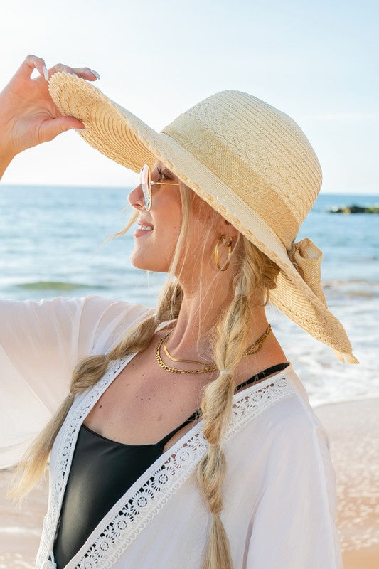 Scallop Edge Straw Sunhat – Wide Brim with Burlap Bow Accent - NeoKira Unlimited