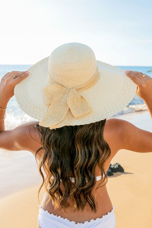 Scallop Edge Straw Sunhat – Wide Brim with Burlap Bow Accent - NeoKira Unlimited