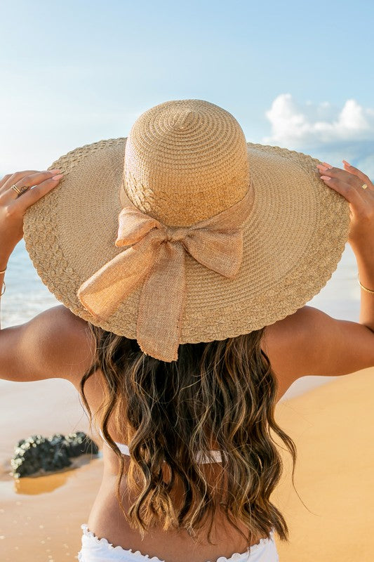 Scallop Edge Straw Sunhat – Wide Brim with Burlap Bow Accent - NeoKira Unlimited