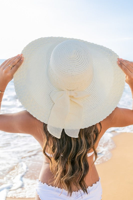 Scallop Edge Straw Sunhat – Wide Brim with Burlap Bow Accent - NeoKira Unlimited