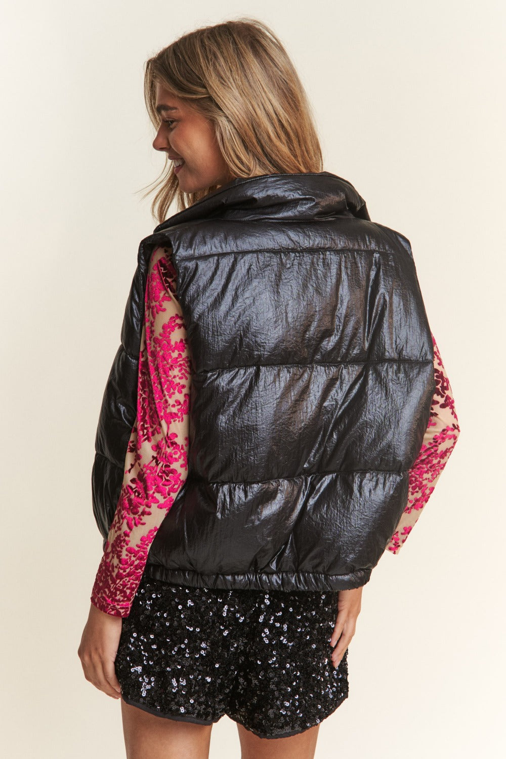J.NNA Snap and Zipper Shiny Metallic Puffer Vest - NeoKira Unlimited