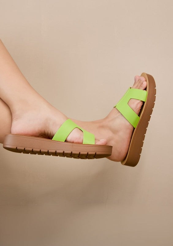 VERA 4 High-Quality Slide Sandals – Durable Style with a Chic Finish - NeoKira Unlimited