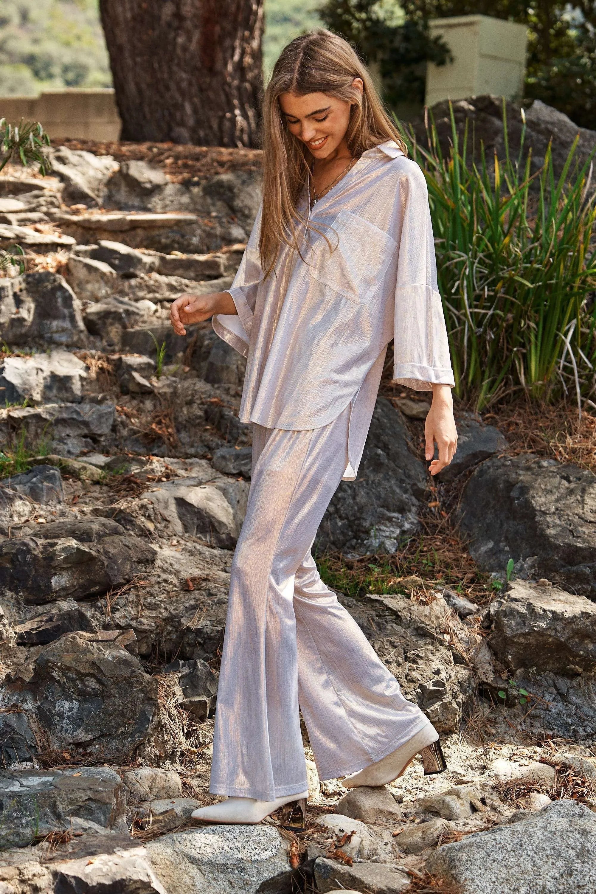 Davi & Dani Solid Sparkling Shimmer Pocket Button Front Shirt - NeoKira Unlimited