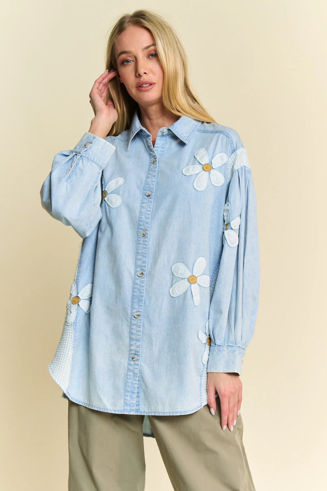 Davi & Dani Lightweight Washed Daisy Patch Waffle Knit Shirt - NeoKira Unlimited