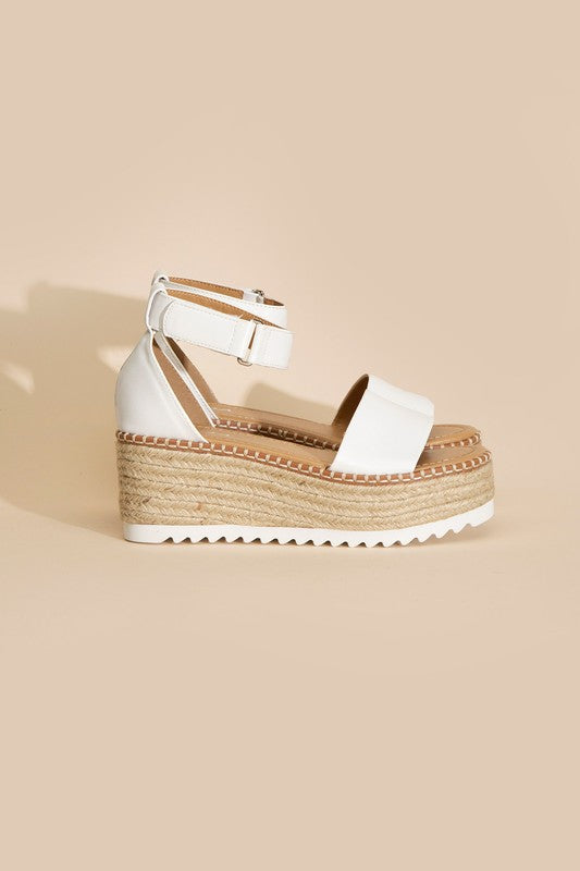 TUCKIN-S PLATFORM SANDALS  Fortune Dynamic   