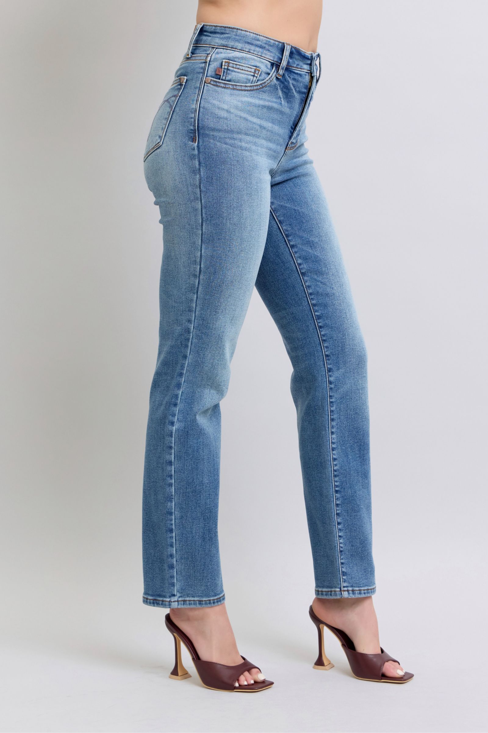 Judy Blue Full Size Run Vintage Wash Thermal Straight Jeans - NeoKira Unlimited
