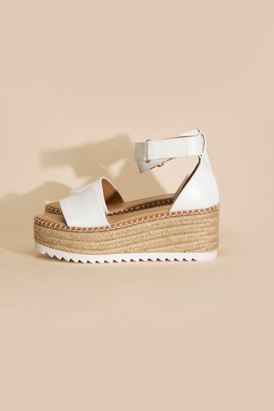 TUCKIN-S PLATFORM SANDALS  Fortune Dynamic   