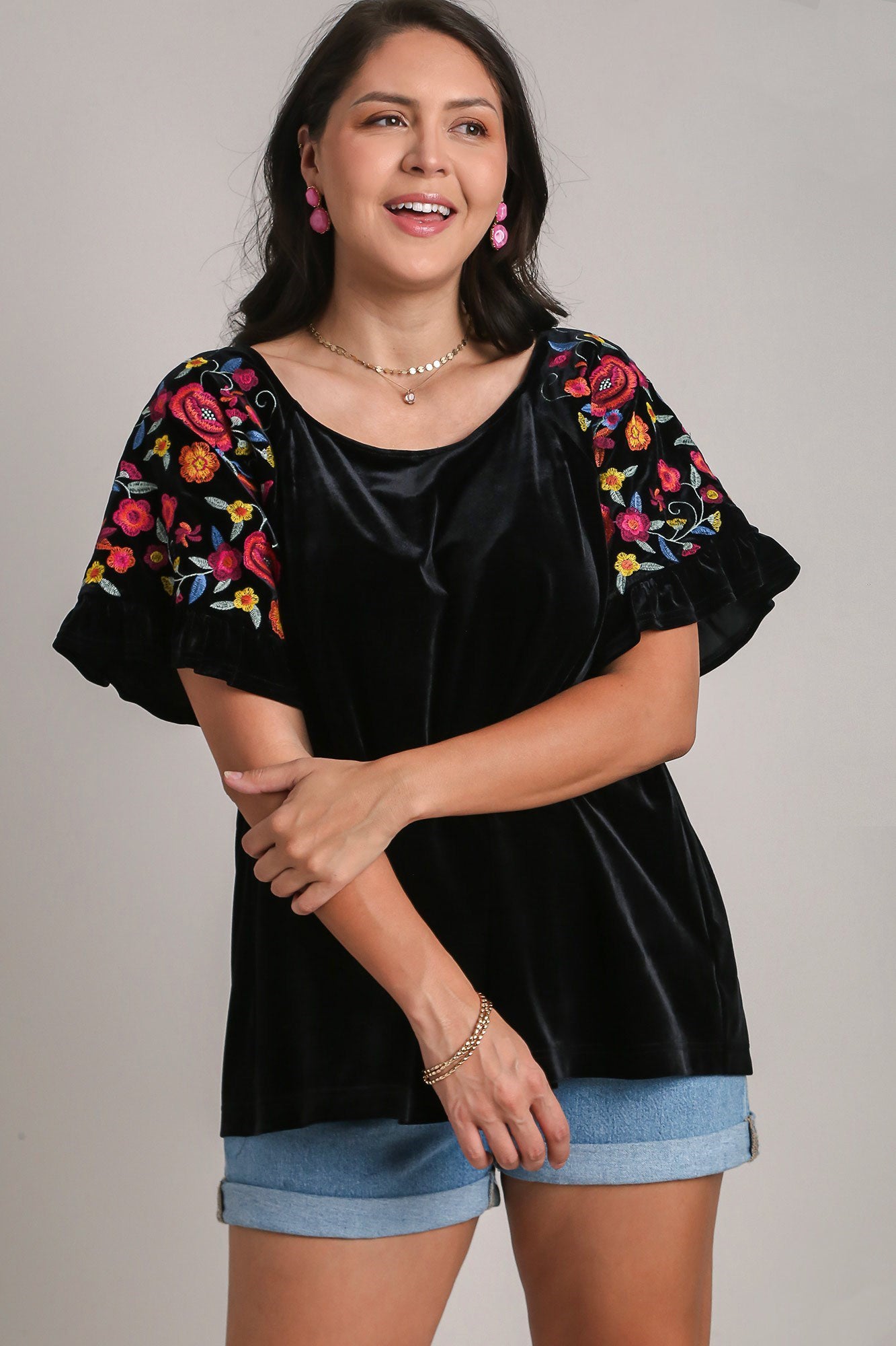 Umgee Full Size Velvet Embroidery Short Sleeve Blouse - NeoKira Unlimited