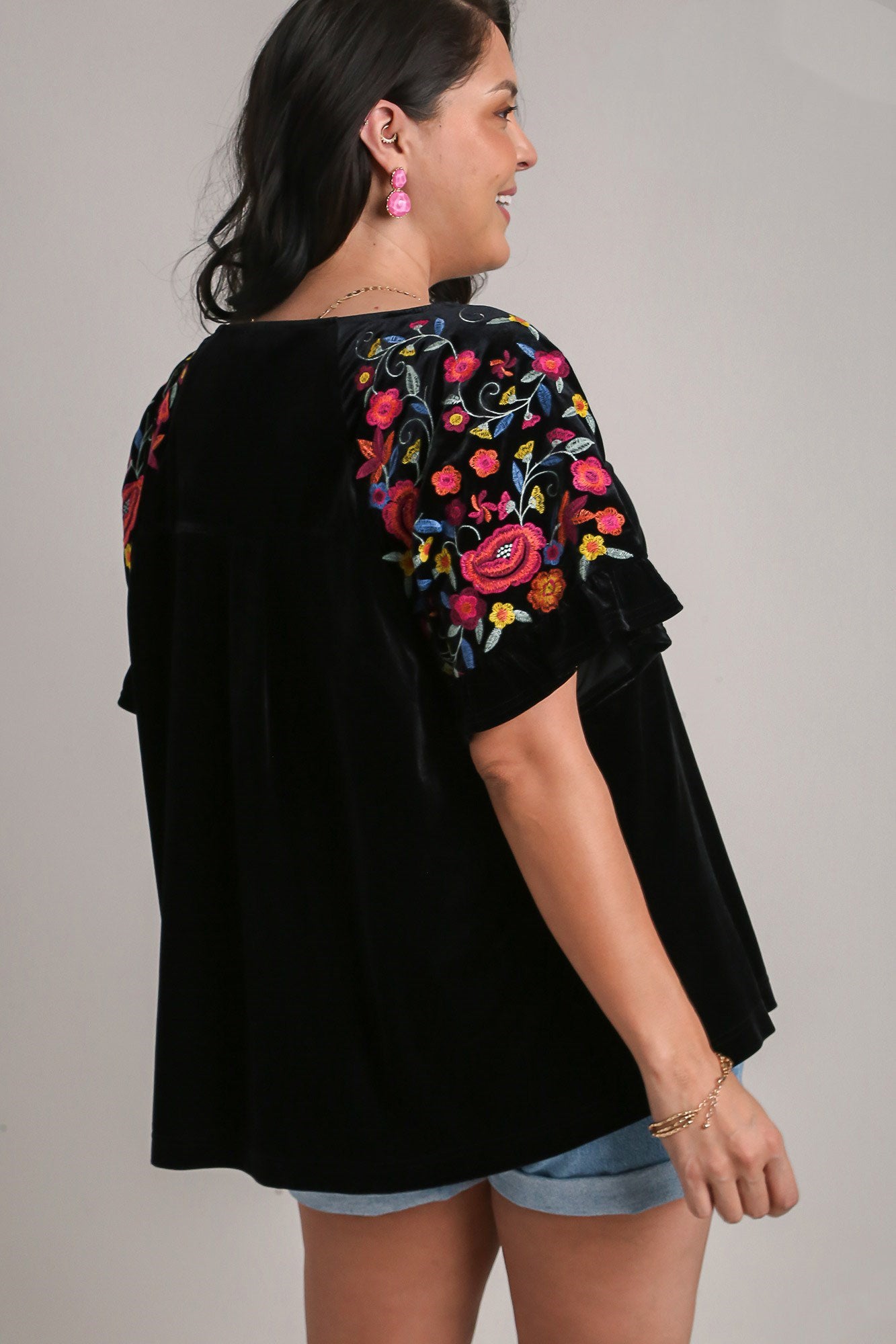 Umgee Full Size Velvet Embroidery Short Sleeve Blouse - NeoKira Unlimited