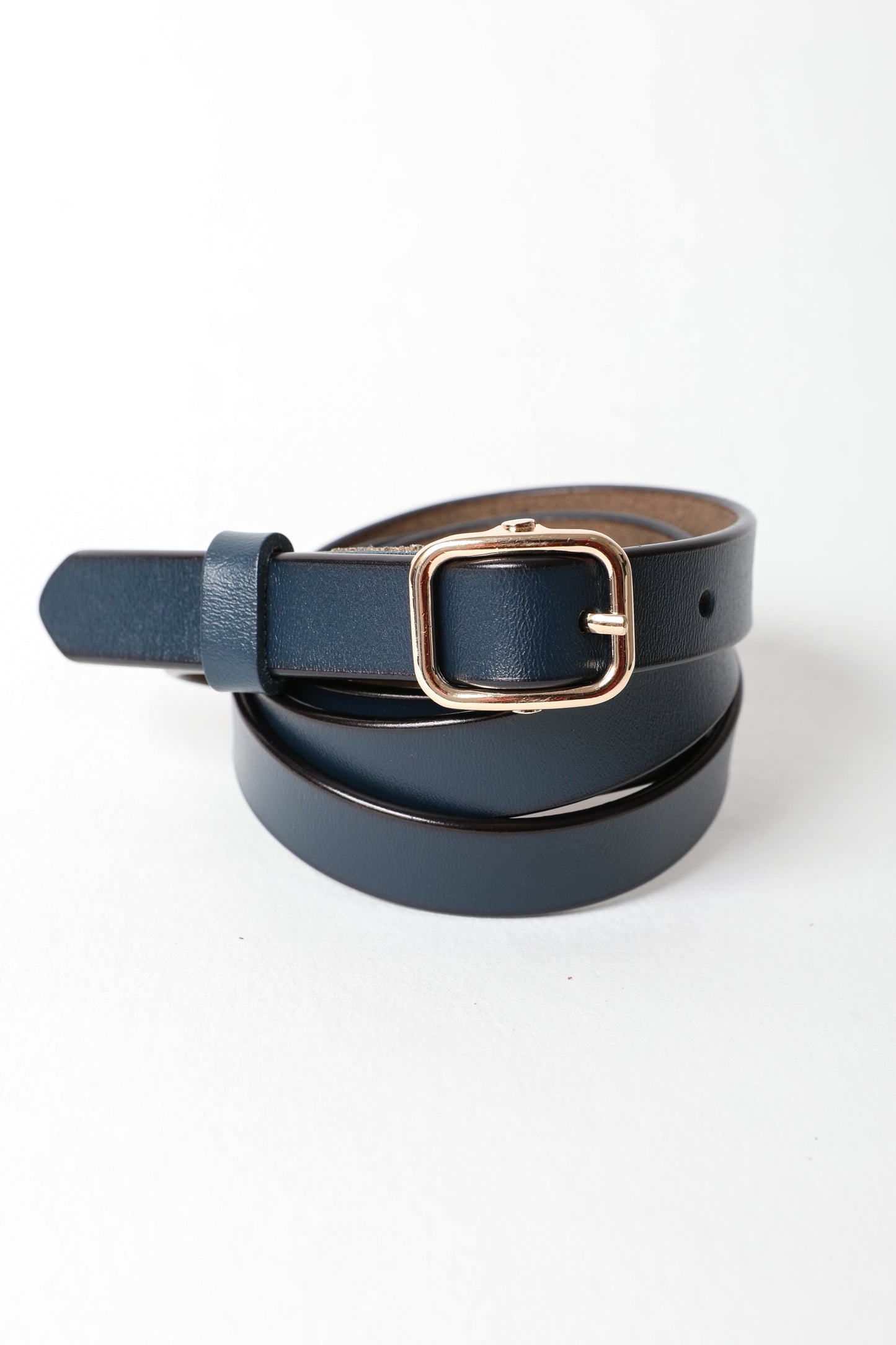 Versatile Skinny Leather Belt – Perfect for Any Outfit 💫 - NeoKira Unlimited