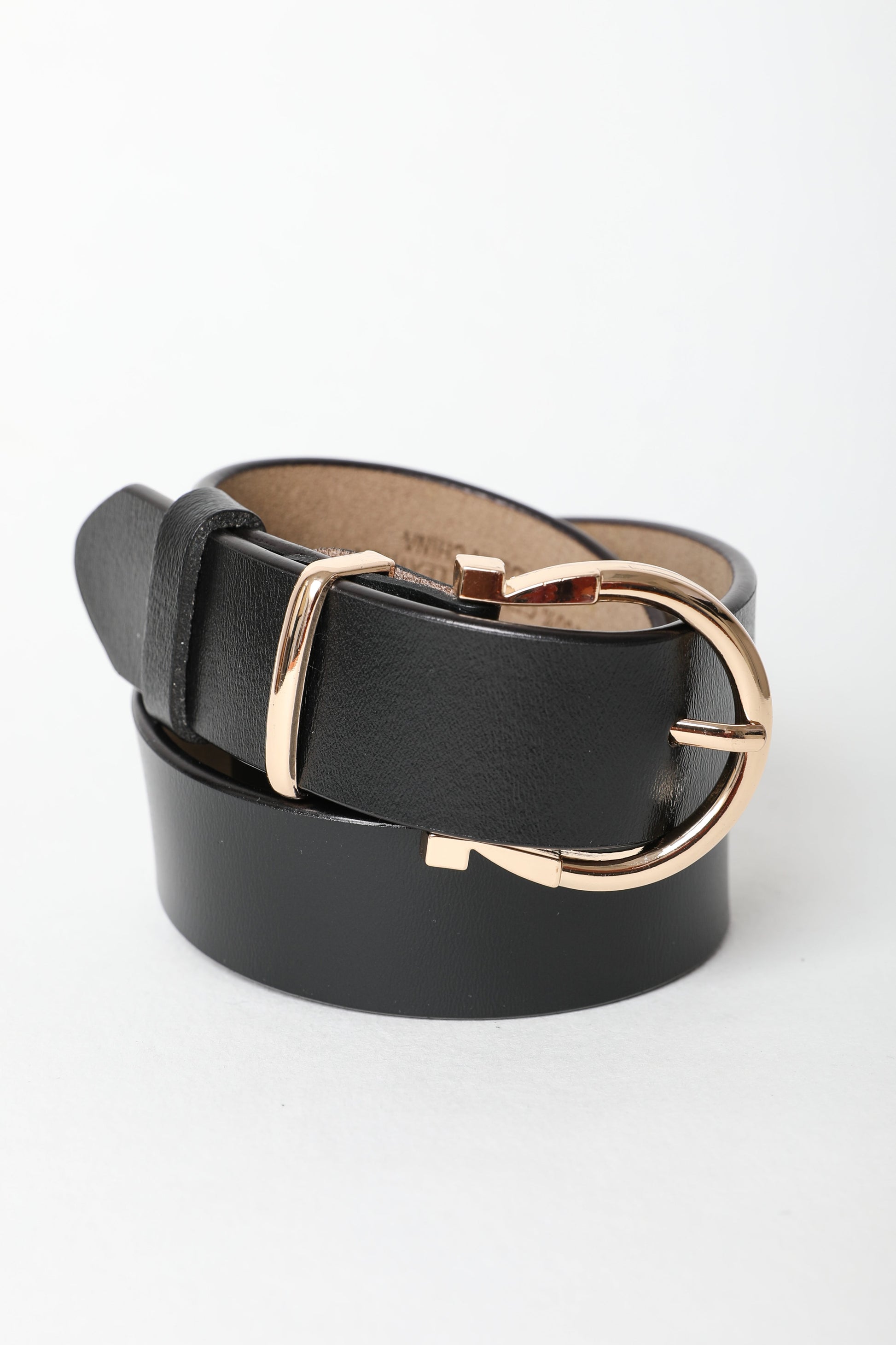 Chic Horseshoe Gold Buckle Belt – Western Style Vibes 🧲 - NeoKira Unlimited