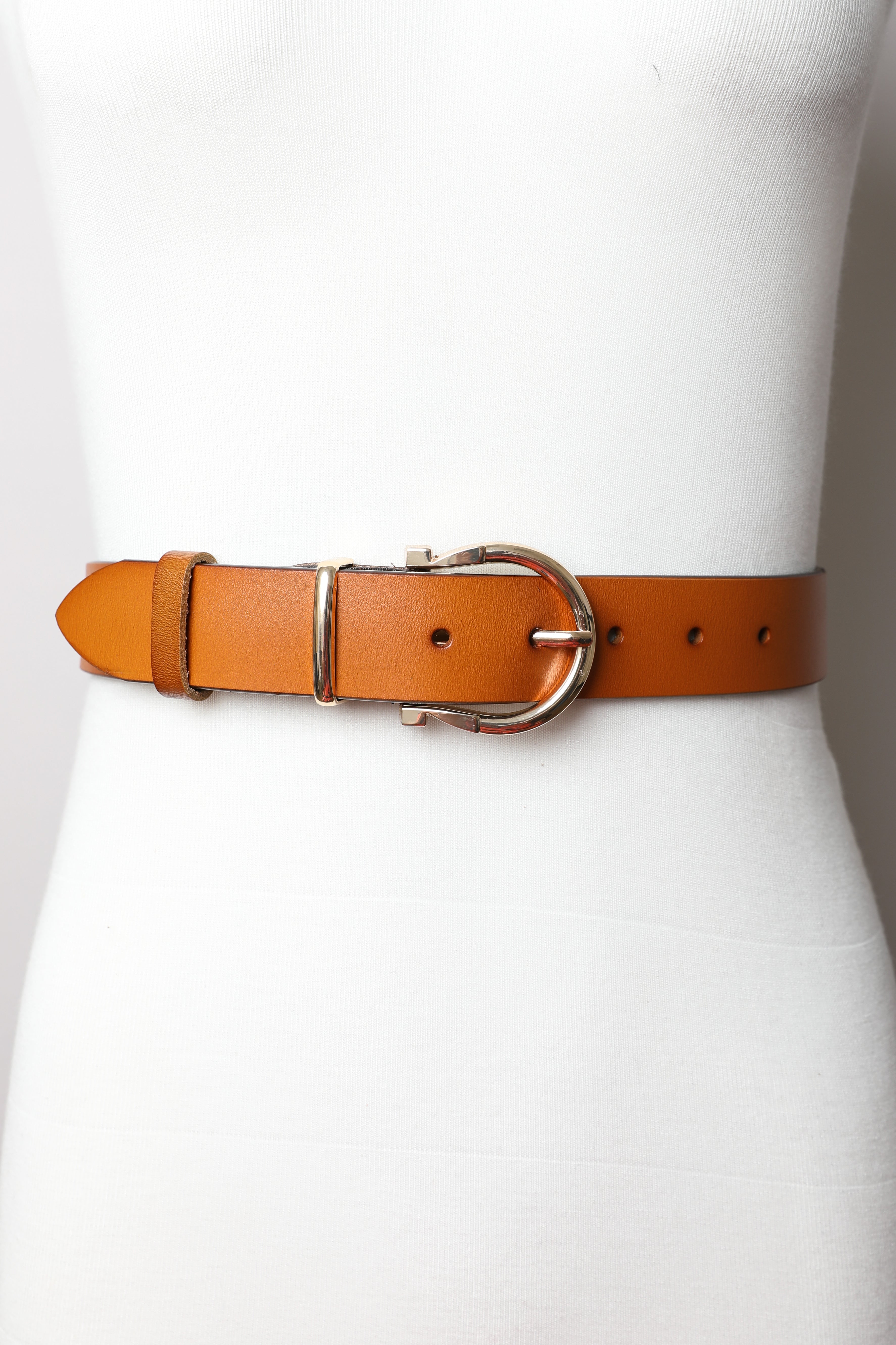 Chic Horseshoe Gold Buckle Belt – Western Style Vibes 🧲 - NeoKira Unlimited