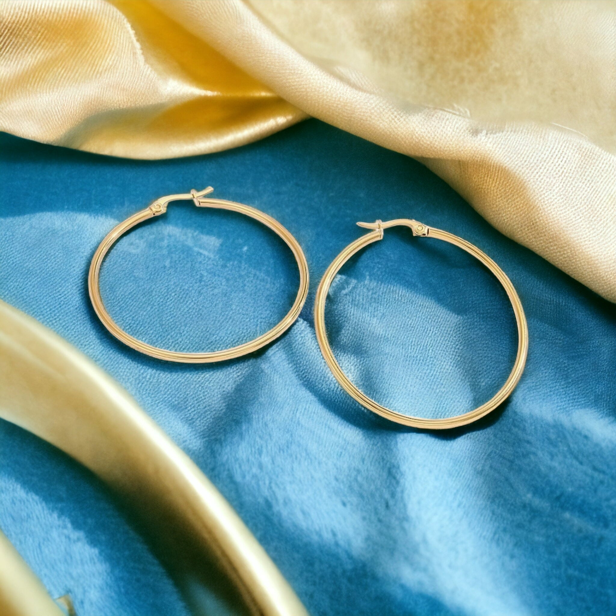 MIRAY Hoop Earrings NeoKira Unlimited   