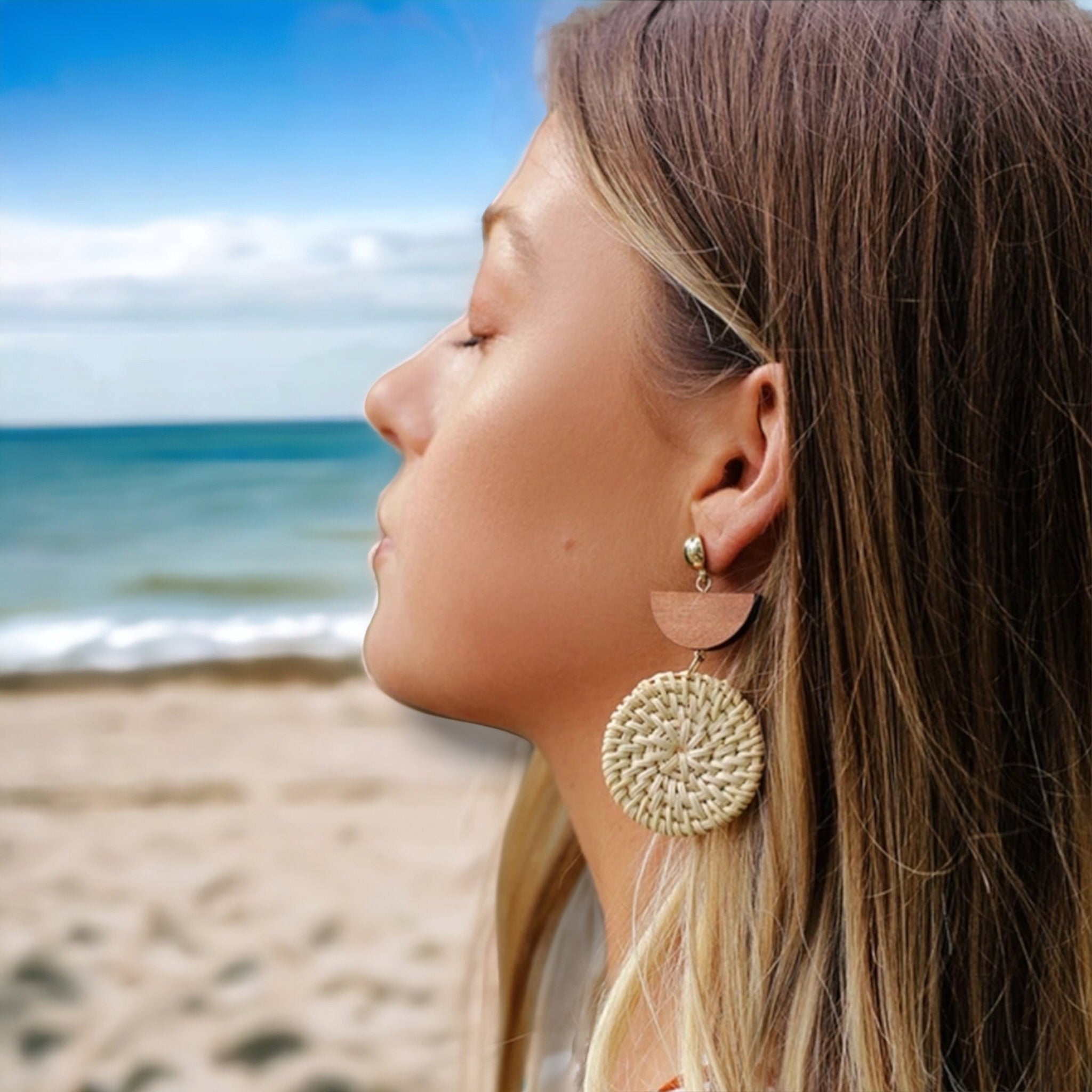 BREEZE Statement Earrings NeoKira Unlimited   