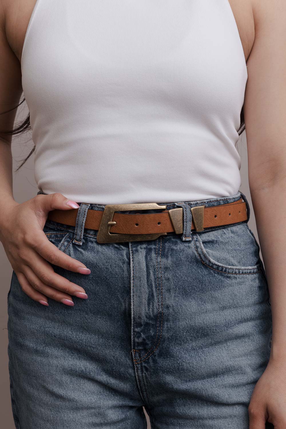 Minimalist Vegan Leather Belt – Sleek & Adjustable Buckle Strap - NeoKira Unlimited