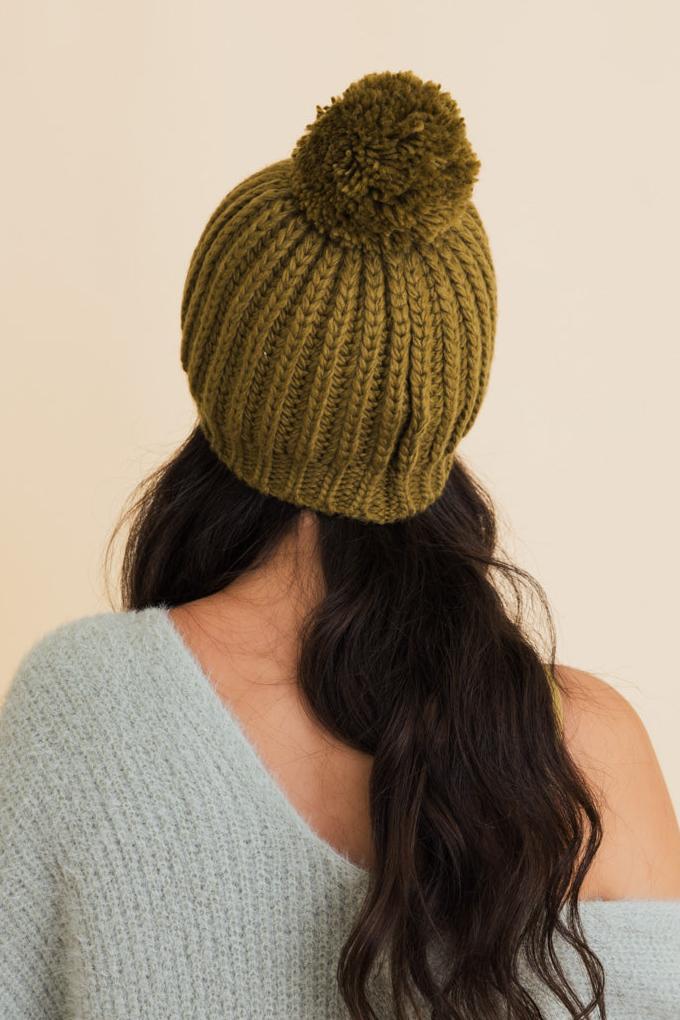 Chunky Cable Knit Pom Beanie