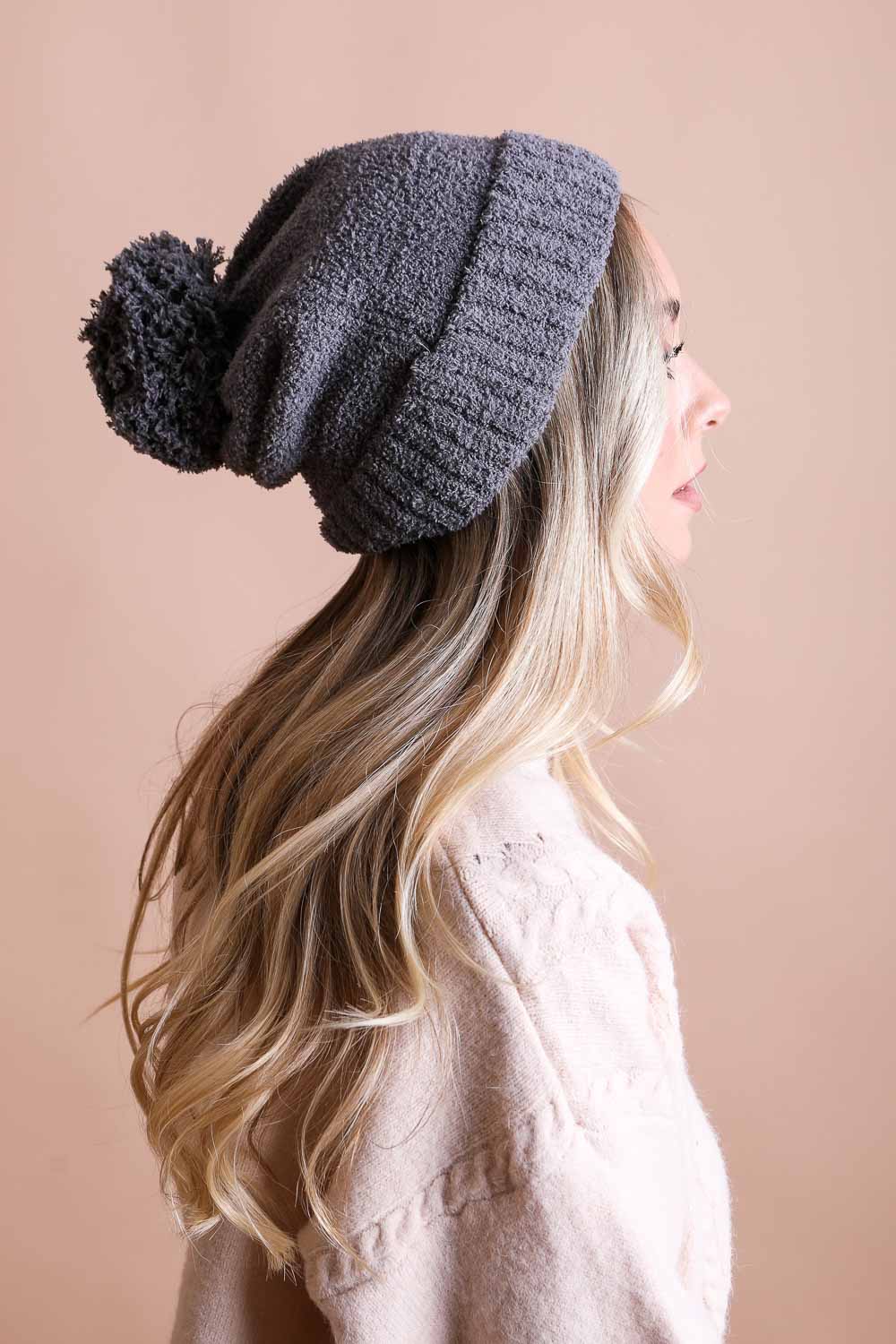 Boucle Pom Beanie - NeoKira Unlimited