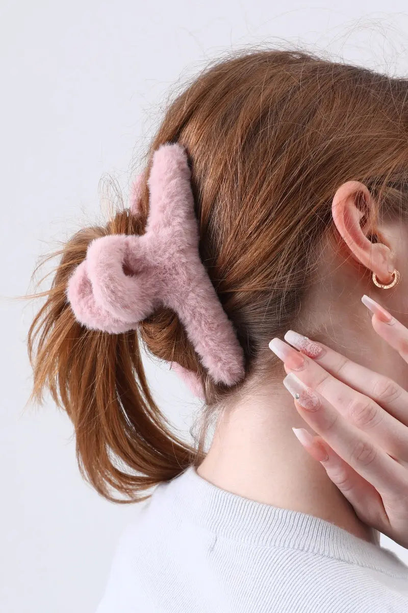 Soft Plush Hair Claw Clip Cozy Fuzzy Jaw Clip for Daily Use 🧸✨ - NeoKira Unlimited
