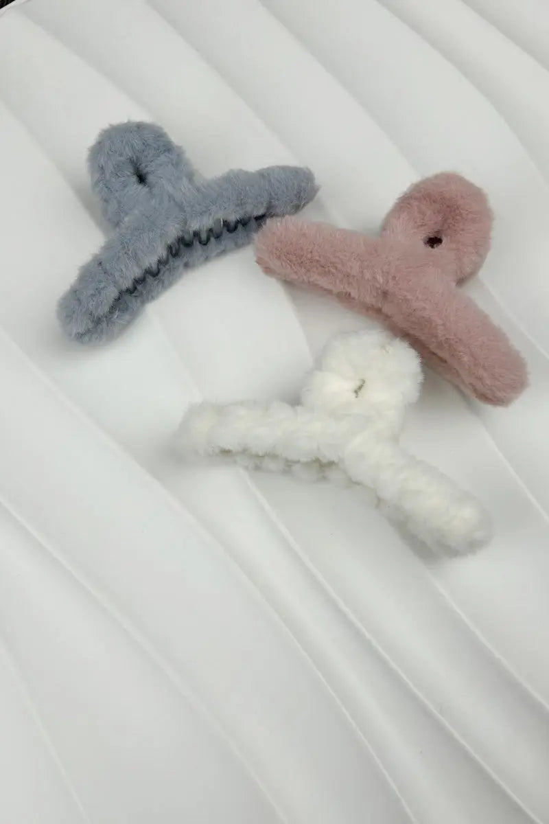 Soft Plush Hair Claw Clip Cozy Fuzzy Jaw Clip for Daily Use 🧸✨ - NeoKira Unlimited