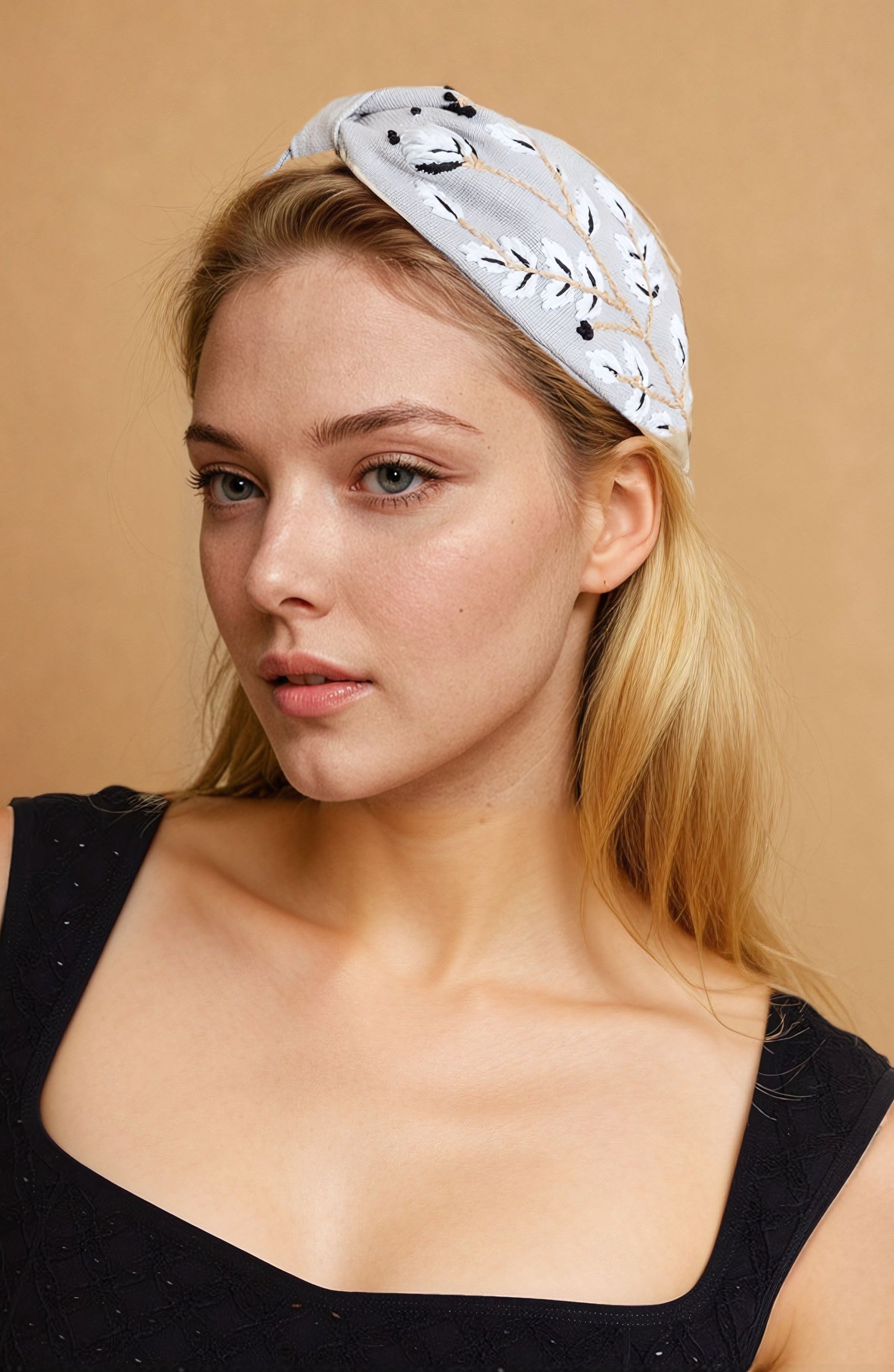 Floral Fun Monochrome Headband - NeoKira Unlimited