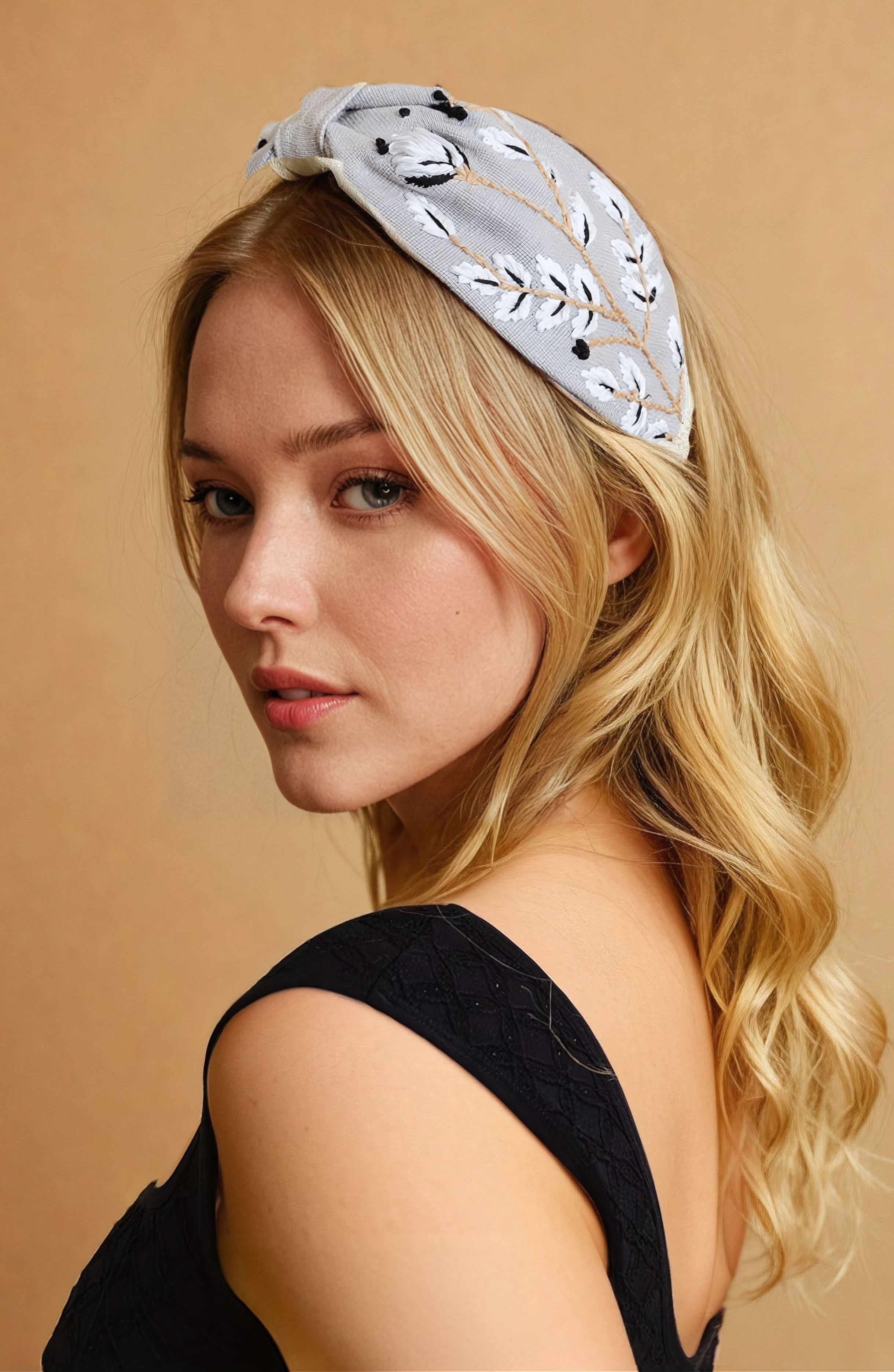 Floral Fun Monochrome Headband - NeoKira Unlimited