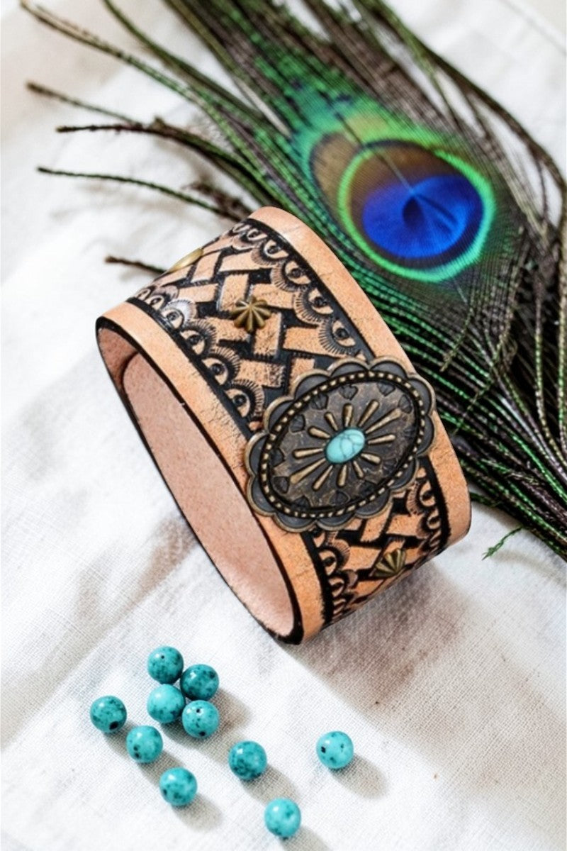 Desert Muse: Bohemian Vintage Turquoise Leather Cuff-Band Bracelet - NeoKira Unlimited