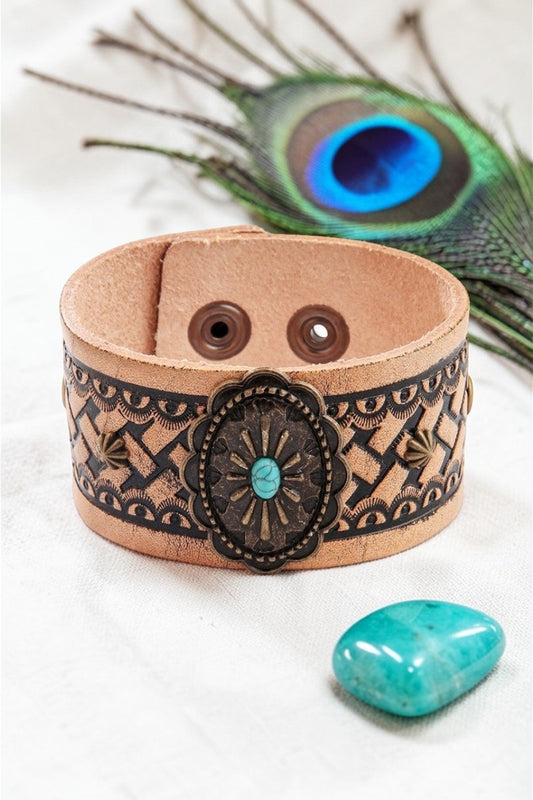 Desert Muse: Bohemian Vintage Turquoise Leather Cuff-Band Bracelet - NeoKira Unlimited
