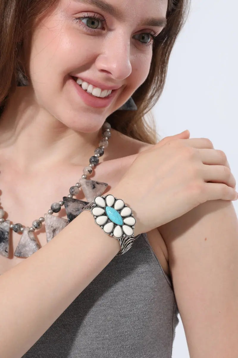 Women Western Turquoise Flower Elastic Cuff Style Bracelet - NeoKira Unlimited