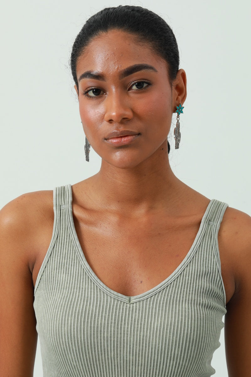 Boho Western Earrings – 💎Turquoise Flower & Openwork Cactus🌵 - NeoKira Unlimited