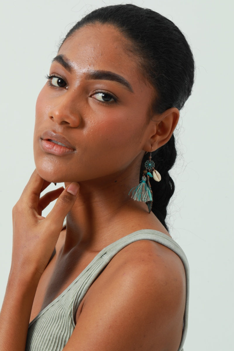 Bohemian Fringe Earrings – Feather Motif & Dancing Tassels 🌿✨ - NeoKira Unlimited