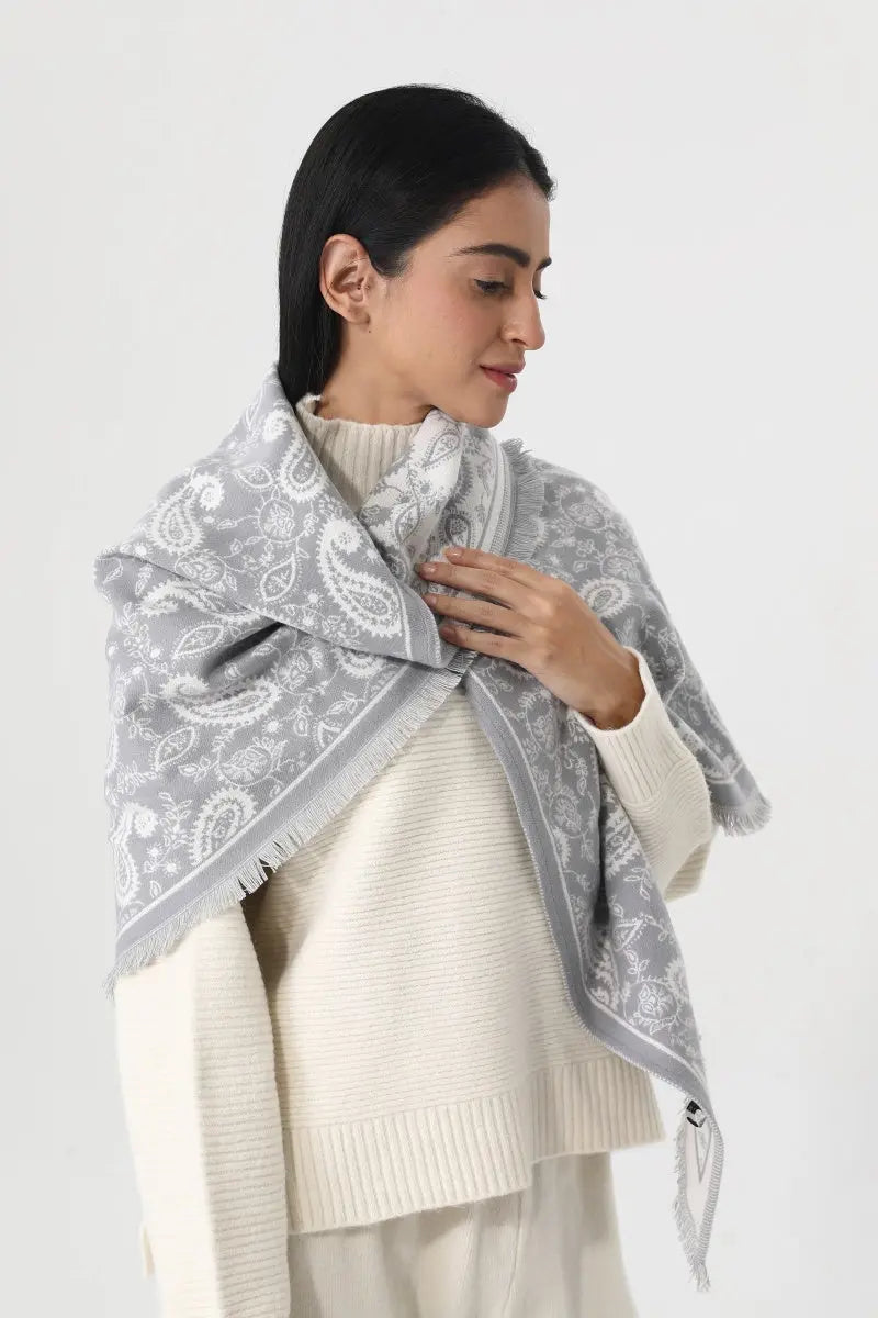 Women Paisley Print Tassel Triangle Warm Shawl Wrap 🪡🌼 - NeoKira Unlimited