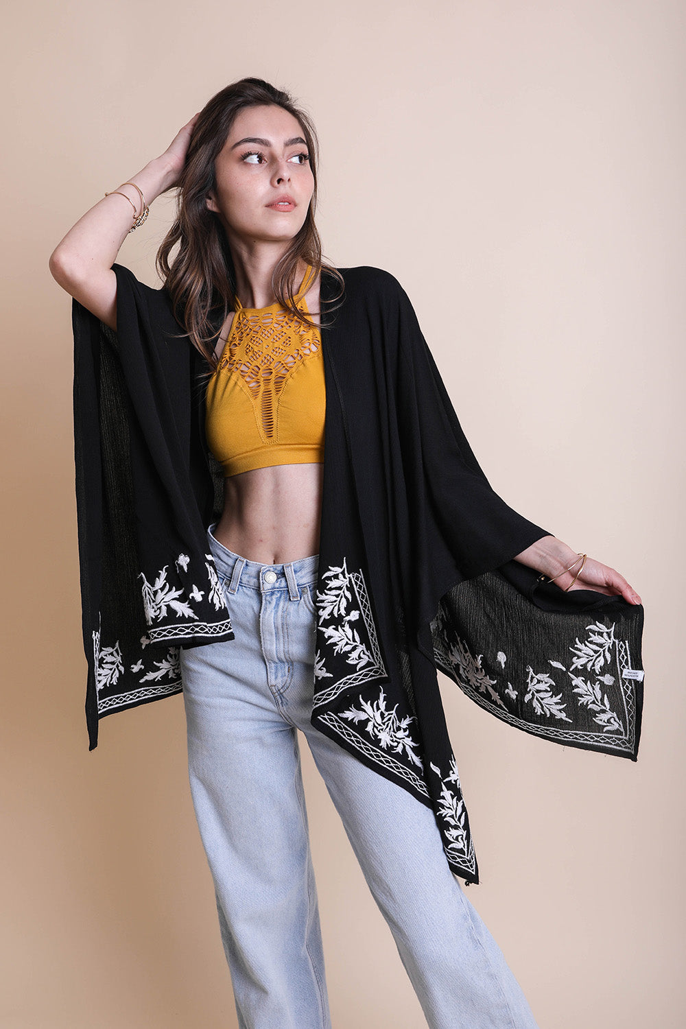 Leaf Garland Embroidered Kimono Kimonos