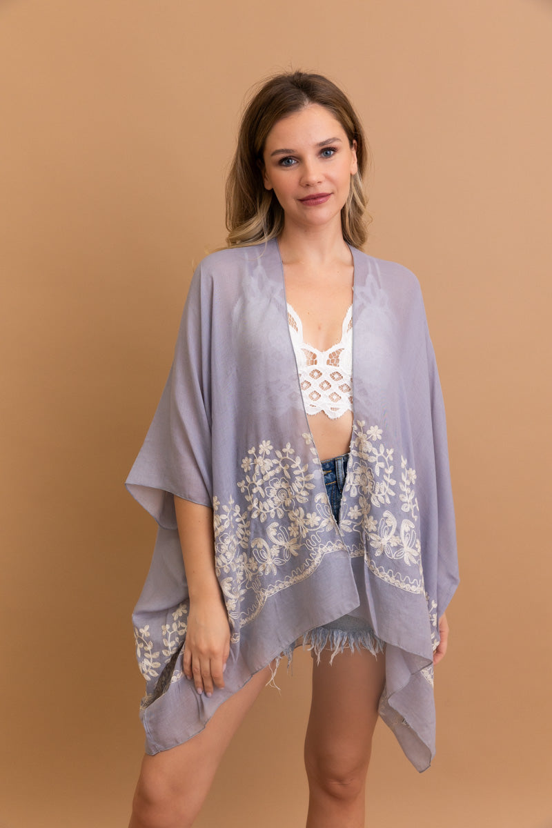 Enchanted Bloom Embroidered Kimono Kimono Leto Collection   