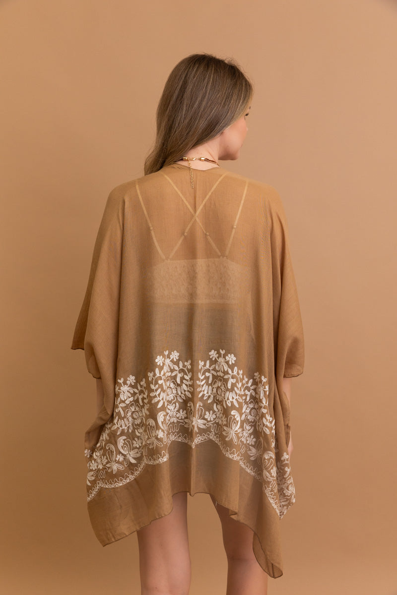 Enchanted Bloom Embroidered Kimono Kimono Leto Collection   