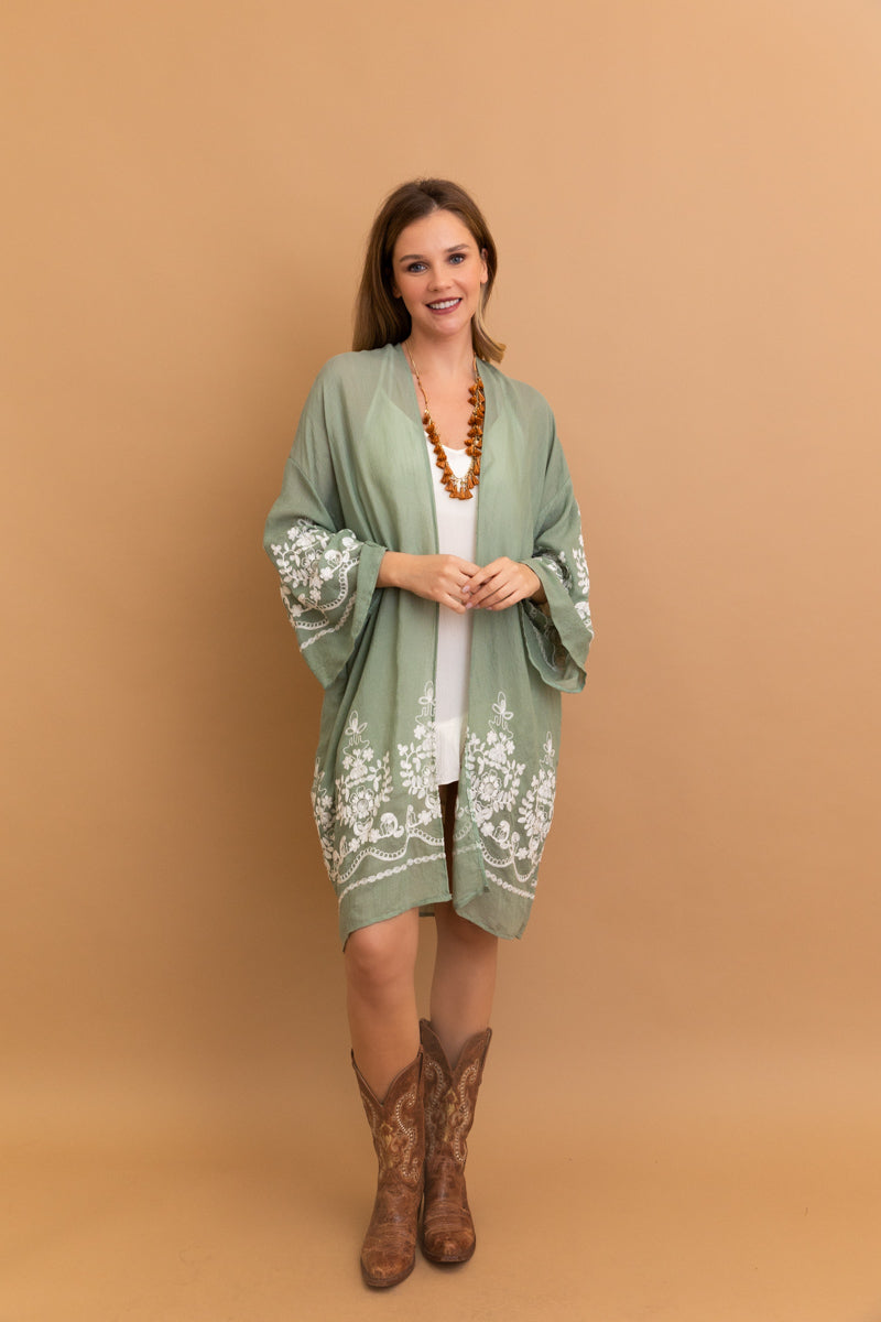 Blossom Breeze Embroidered Kimono Kimono Leto Collection One Size Sage 