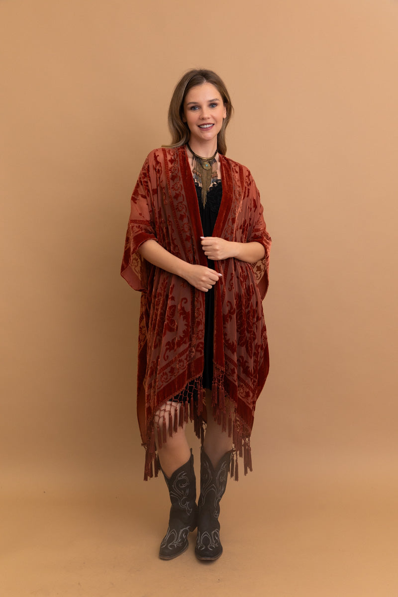 Velvet Dream Mesh Tapestry Kimono Kimono Leto Collection   