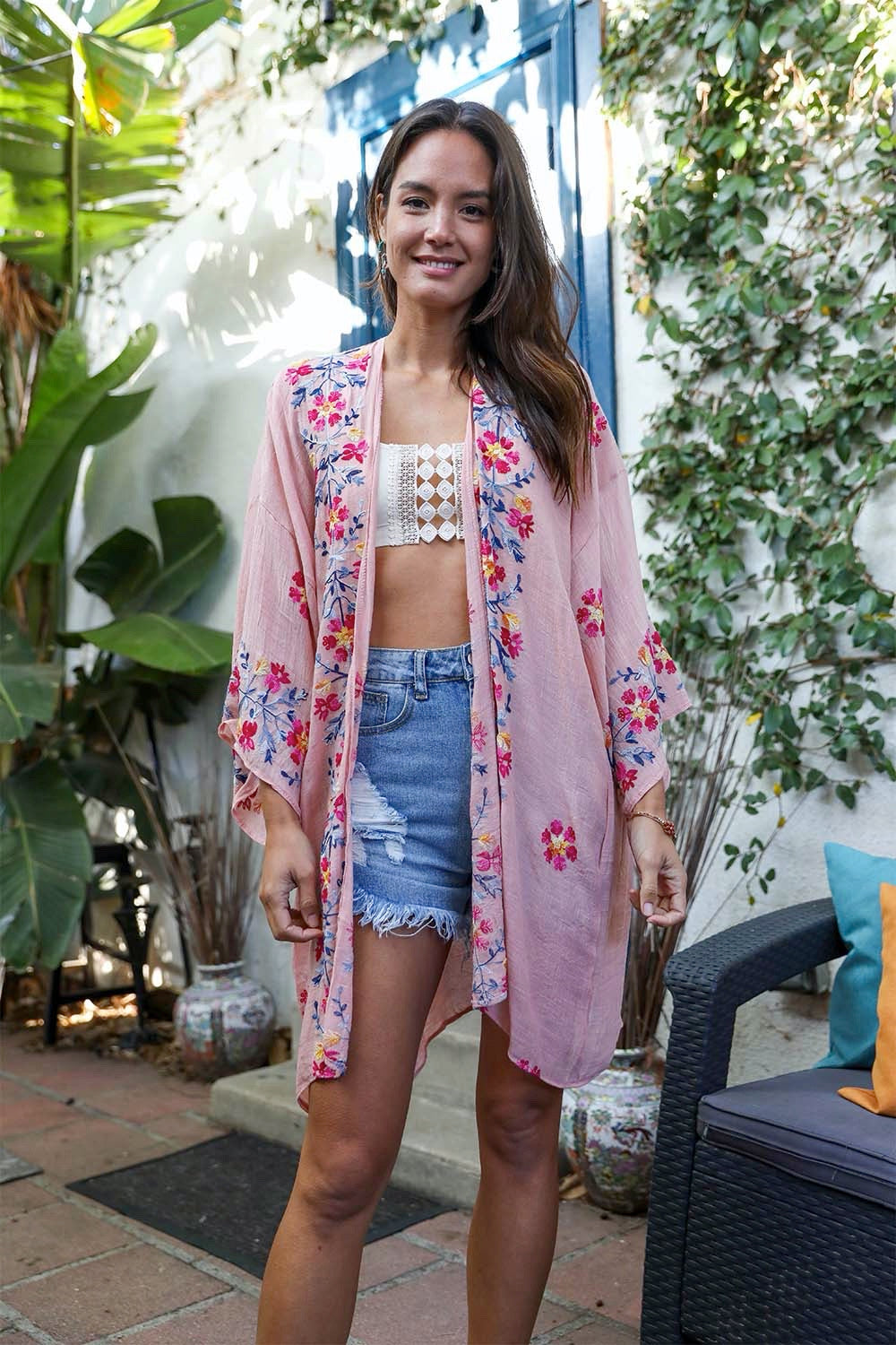 Elegant Floral Garland Kimono – Sophisticated Design - NeoKira Unlimited