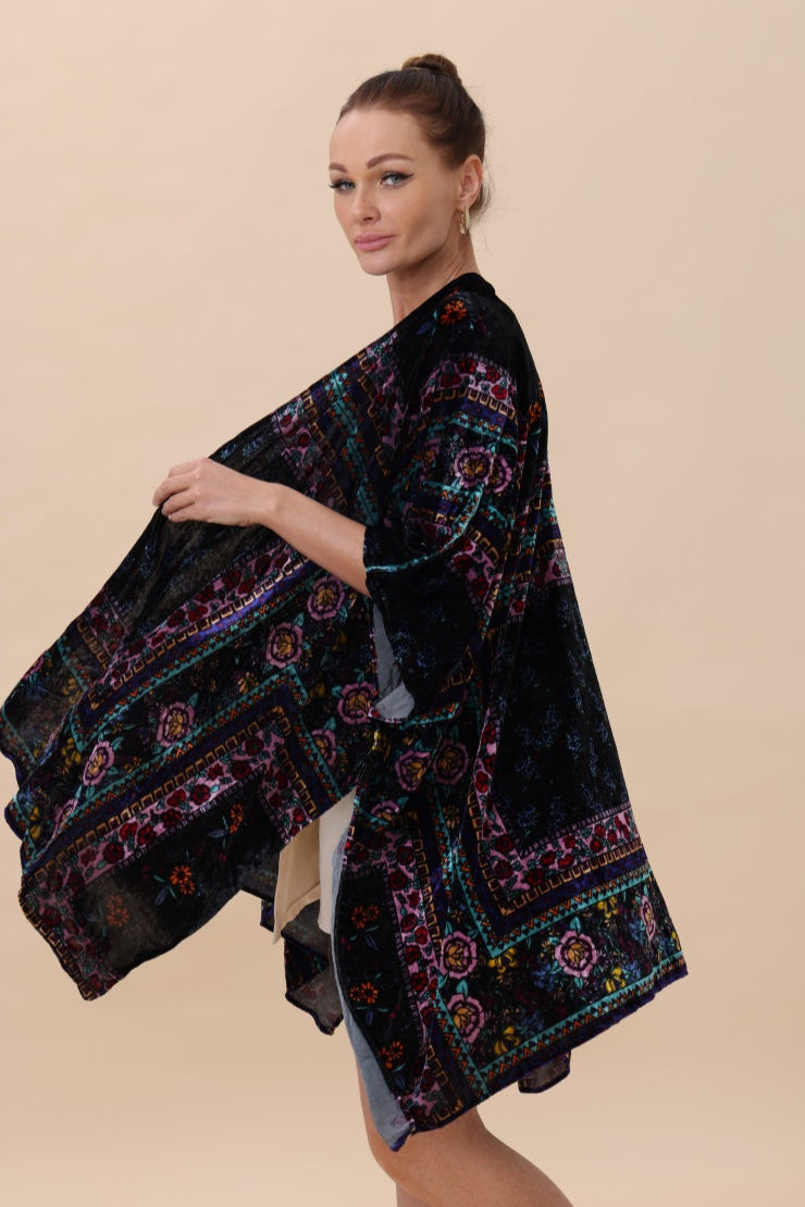 Floral-Stripe Velvet Kimono – Luxe Textures & Modern Tradition🌿✨ - NeoKira Unlimited