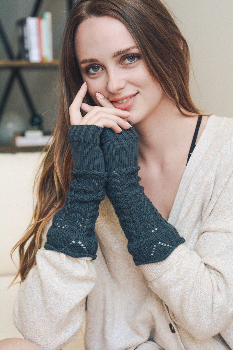 Texting-Friendly Arm Warmers – Trendy Winter Essentials - NeoKira Unlimited