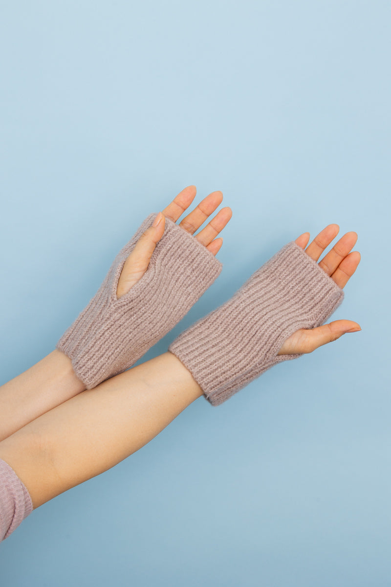 Cozy Knit Wool-Blend Touchscreen Gloves - NeoKira Unlimited