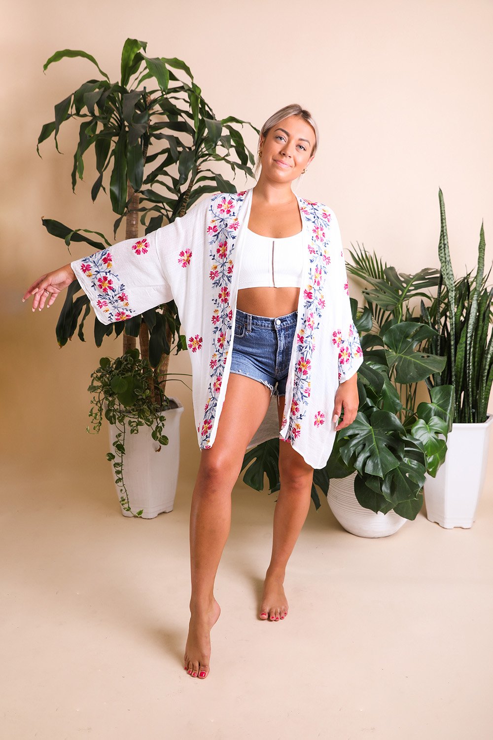 Elegant Floral Garland Kimono – Sophisticated Design - NeoKira Unlimited