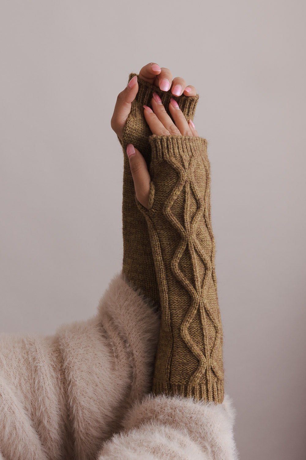 Aran Soft Knitted Arm Warmer - NeoKira Unlimited
