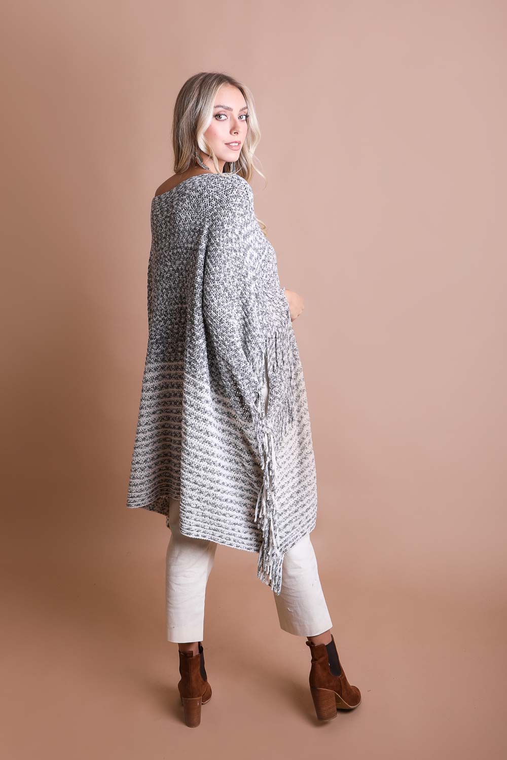 Boucle Knit Poncho Ponchos Leto Collection   