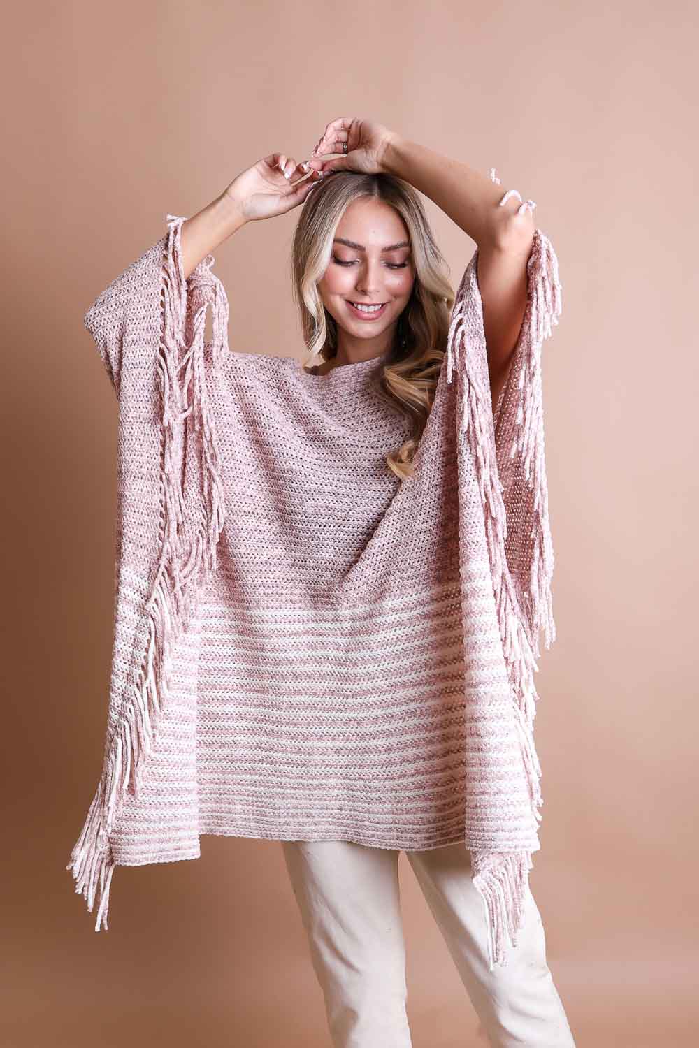 Boucle Knit Poncho Ponchos Leto Collection Rose  