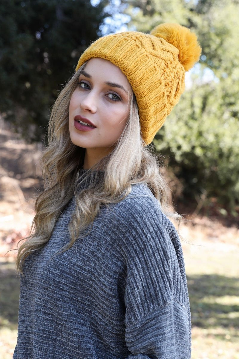Cable Knit Pom Beanie - NeoKira Unlimited