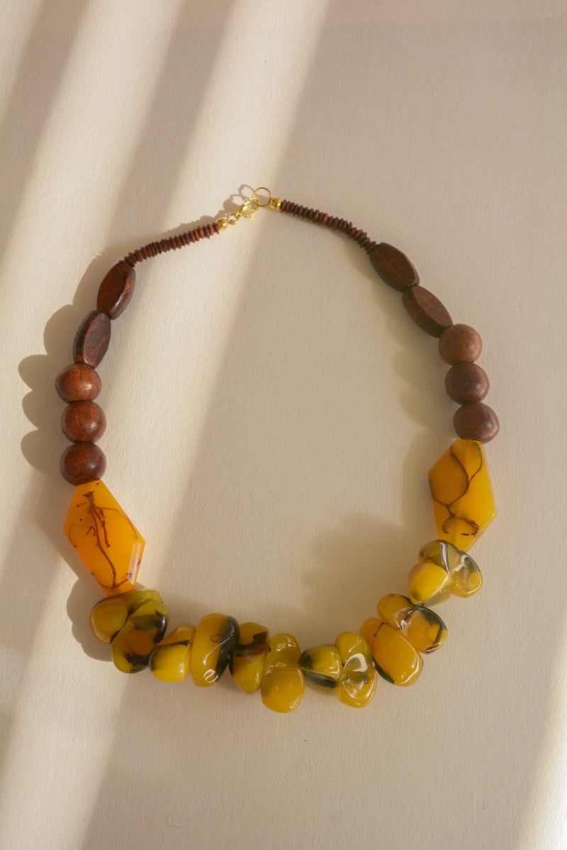 Chunky Amber Beaded Necklace Necklaces Leto Collection   