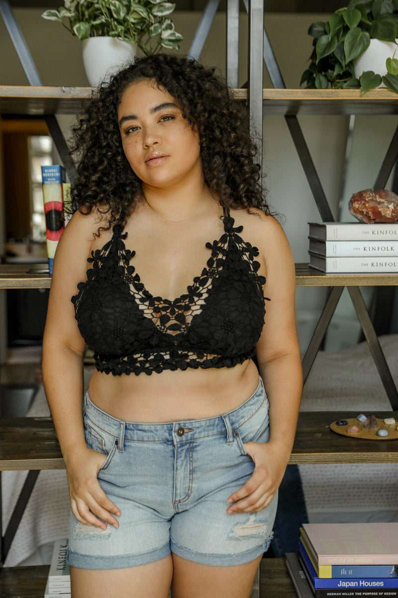 Crochet Daisy Longline Bralette - NeoKira Unlimited