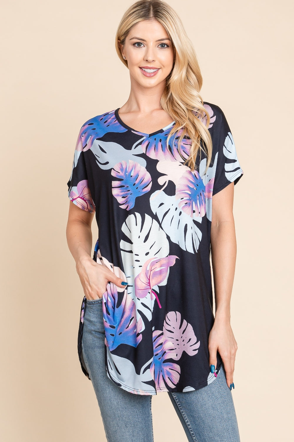 BOMBOM Printed Round Neck Short Sleeve T-Shirt Top Trendsi Black S 