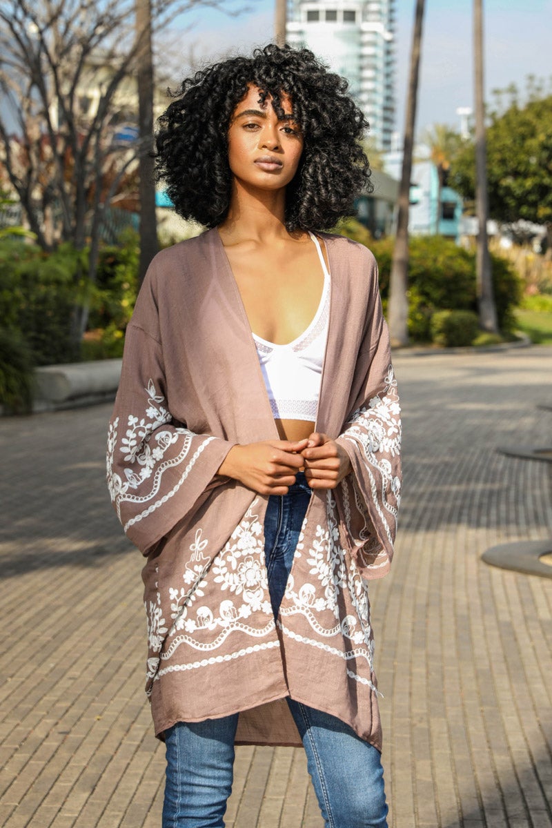 Embroidered Floral Vine Kimono Kimono Leto Collection Mocha  