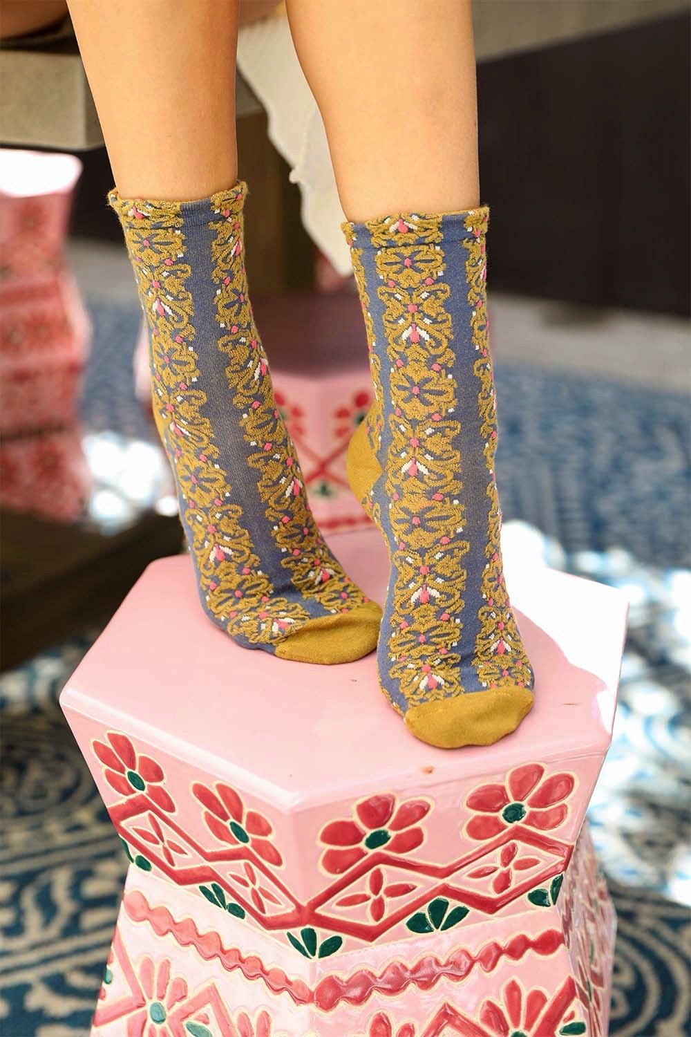 Embroidered Flower Pattern Socks - NeoKira Unlimited